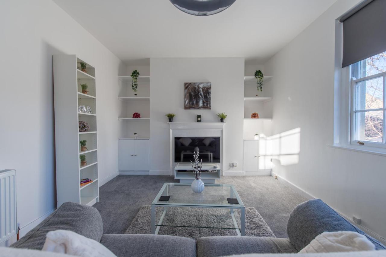 Luxe Maisonette- Parking, 4K Tvs, Leds, Local Snacks And More! Bath Exterior foto
